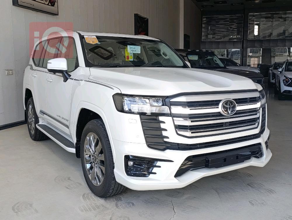 تۆیۆتا لاند کروزەر